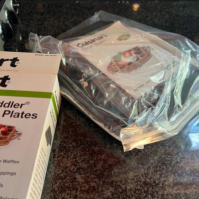 Cuisinart Griddler & Fryer Plus Vitantonio Waffle Maker (K-RG)