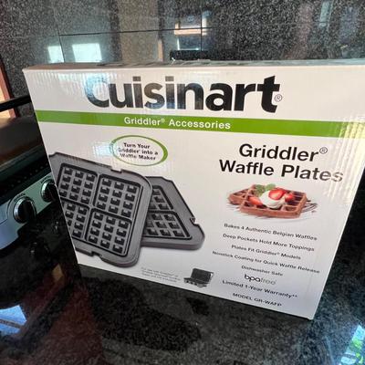 Cuisinart Griddler & Fryer Plus Vitantonio Waffle Maker (K-RG)