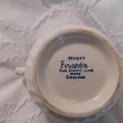 Myott Finlandia Blue and White Sugar Bowl and Lid
