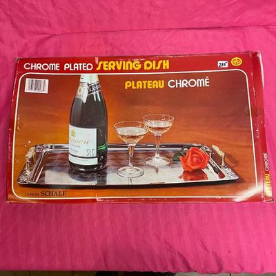 Chrome serving platter