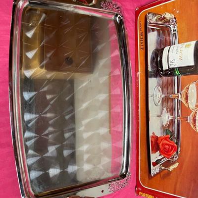 Chrome serving platter