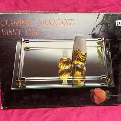 Mirrored vanity tray