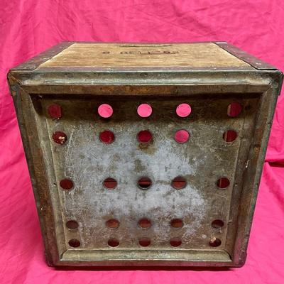 Heavy duty milk crate