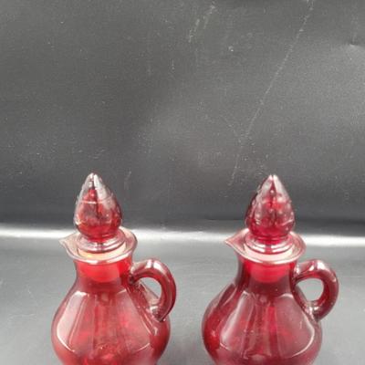 Red Cruets