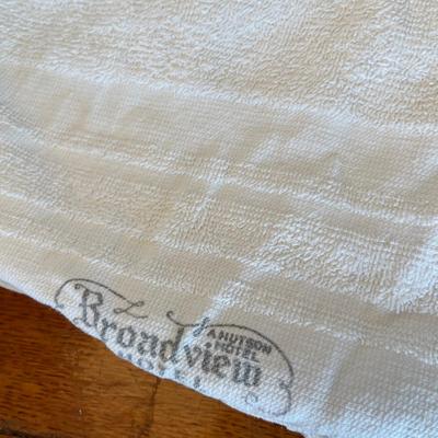 Lot of 4 Hotel items
