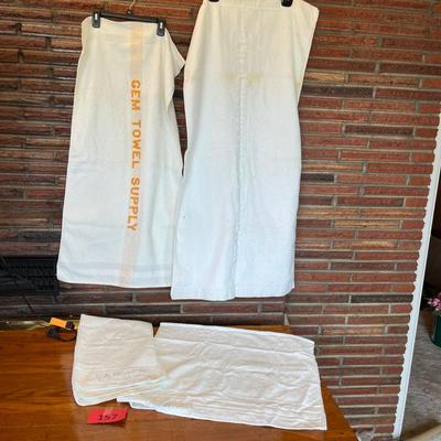 Lot of 4 Hotel items