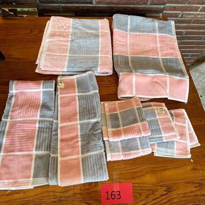 Vintage towel set