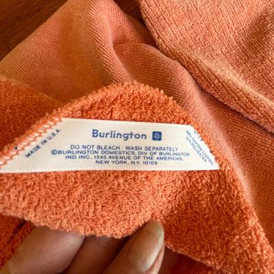 Lot of rust colored towels