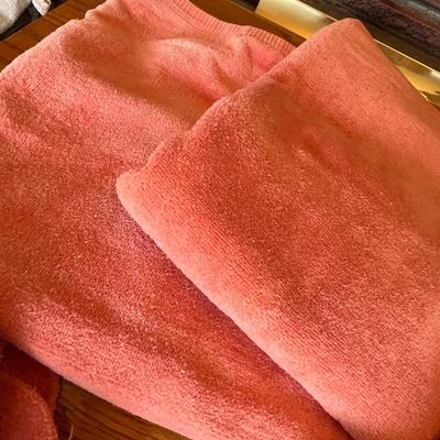 Lot of rust colored towels