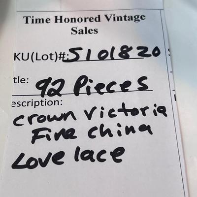 92 pieces Crown Victoria fine China Lovelace