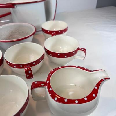 Farmhouse White and red enamel and Ceramic