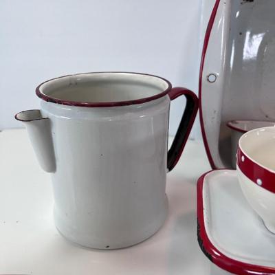 Farmhouse White and red enamel and Ceramic