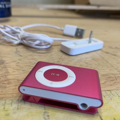 Apple Ipod Shuffle WORKS