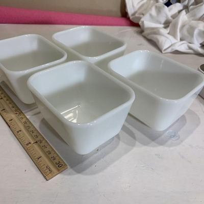 Set of four Pyrex  White Refrigerator Dish Set
