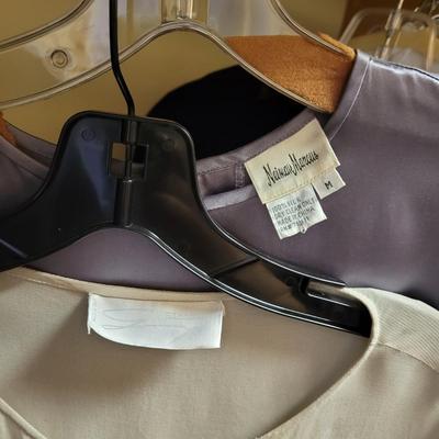 Womenâ€™s Sz M Neiman Marcus, Eileen Fisher Tops, Pants and More (PC1-CE)
