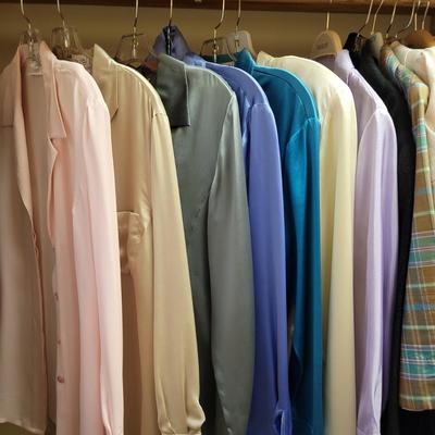 Womenâ€™s Sz M Neiman Marcus, Eileen Fisher Tops, Pants and More (PC1-CE)