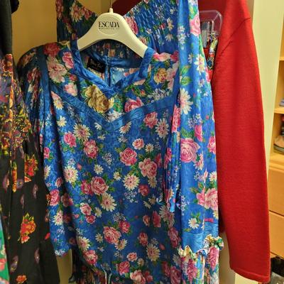 Womenâ€™s Sz S/M Diane Freis Sets and More (PC1-CE)