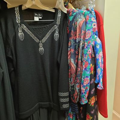Womenâ€™s Sz S/M Diane Freis Sets and More (PC1-CE)