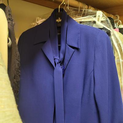Womenâ€™s Sz M Sets and Dresses by LaurÃ¨l, Albert Nipon, & More (PC1-CE)
