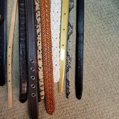 Womenâ€™s Sz M/L Belts (PC1-CE)