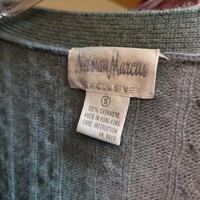 Womenâ€™s Sz M Neiman Marcus, Ralph Lauren and More Cold Weather Casual Clothing (PC1-CE)