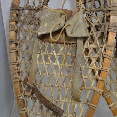 Vintage Faber Sinew & Wood Snow Shoes, Canada 26â€x12â€