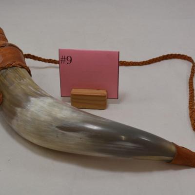 Steer Horn & Plastic Bottle Powder Horn, 15â€ AS IS