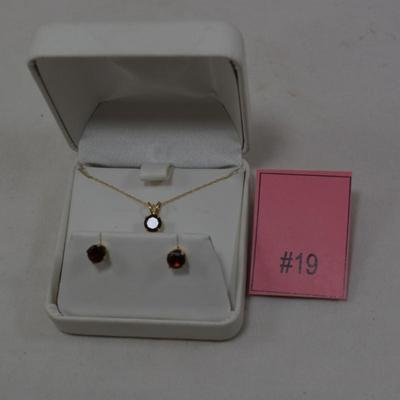 14k Chain & Pendant w/ Matching 14k Studs, Tourmaline Settings 18â€ 2.0g