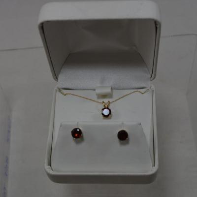 14k Chain & Pendant w/ Matching 14k Studs, Tourmaline Settings 18â€ 2.0g