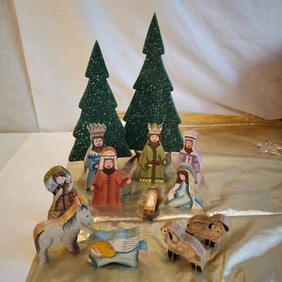 Assorted Christmas Home Decor incl. Rugs & More (BR2-JS)