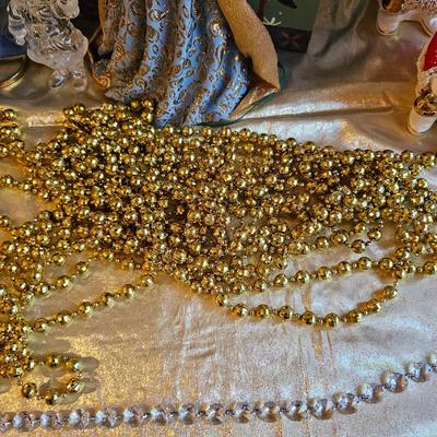 Assorted Christmas Home Decor incl. Rugs & More (BR2-JS)
