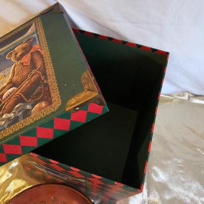 Assorted Christmas Home Decor incl. Rugs & More (BR2-JS)