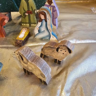Assorted Christmas Home Decor incl. Rugs & More (BR2-JS)