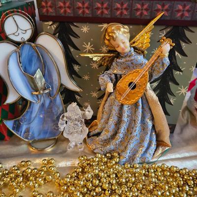Assorted Christmas Home Decor incl. Rugs & More (BR2-JS)