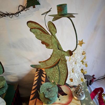 Assorted Christmas Home Decor incl. Rugs & More (BR2-JS)