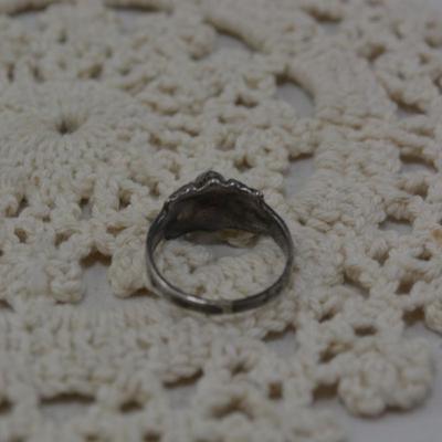 Vintage 925 Sterling Ring with Moonstone Size 7, 2.9g