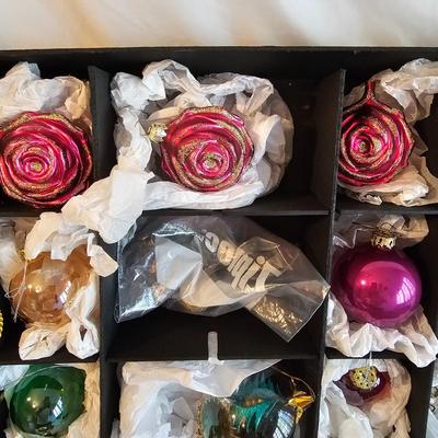 Miscellaneous Christmas Ornaments  & Storage Boxes  (BR2-JS)