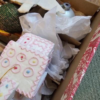 Miscellaneous Christmas Ornaments  & Storage Boxes  (BR2-JS)