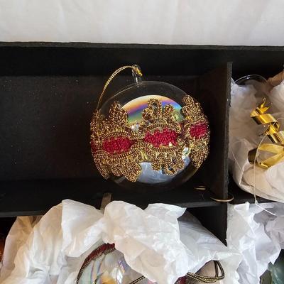 Miscellaneous Christmas Ornaments  & Storage Boxes  (BR2-JS)
