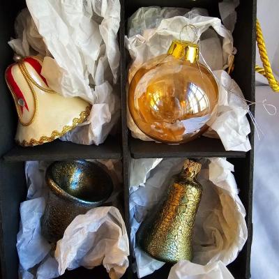 Miscellaneous Christmas Ornaments  & Storage Boxes  (BR2-JS)