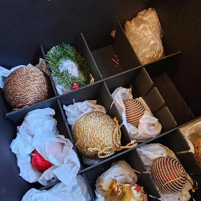 Miscellaneous Christmas Ornaments  & Storage Boxes  (BR2-JS)