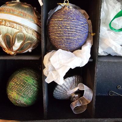 Miscellaneous Christmas Ornaments  & Storage Boxes  (BR2-JS)