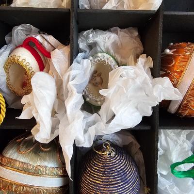 Miscellaneous Christmas Ornaments  & Storage Boxes  (BR2-JS)
