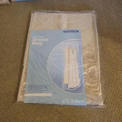 Clothes Storage Bags, Wood Hangers & More  (BR2-JS)