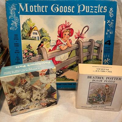 Childrenâ€™s Books, Puzzles & Vinyl (UH-MG)