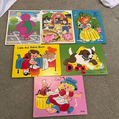Childrenâ€™s Books, Puzzles & Vinyl (UH-MG)