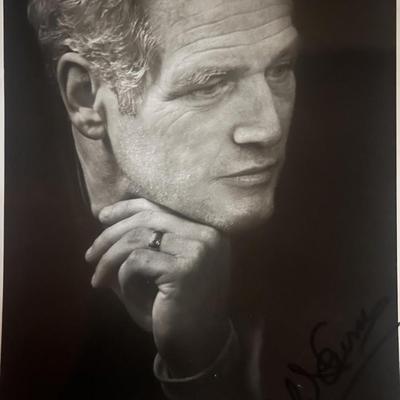 Paul Newman signed 
photo. GFA Authenticated