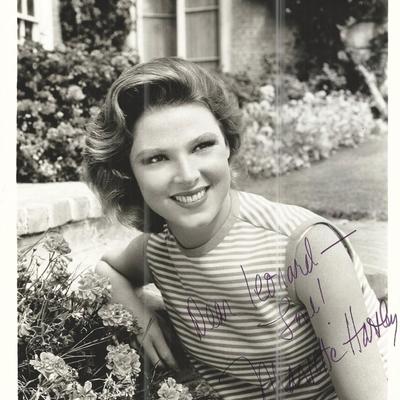 Mariette Hartley Signed Photo