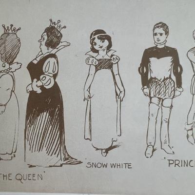 Snow White unsigned postcard 