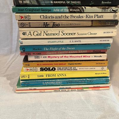 Little House on The Prairie Book & More Classic Books (UH-MG)